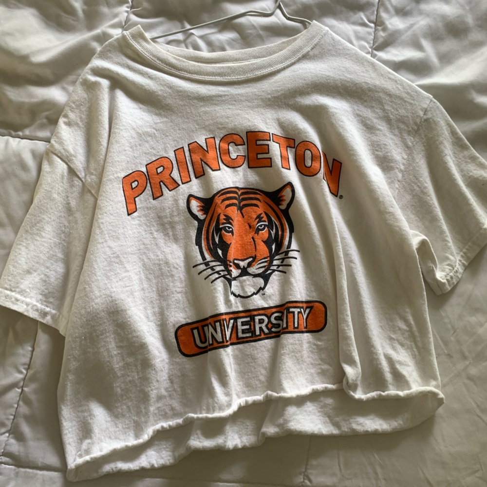 cropped tshirt
